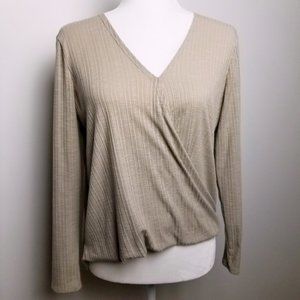 Casual Wear Elodie Hi-Lo Ribbed Knit Top Small